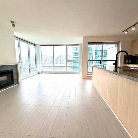 2 Bed 2 Bath Corner Unit 959 sqft Richmond high-rise near Skytrain - Photo 1