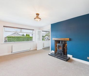 3 bedroom detached bungalow to rent - Photo 1