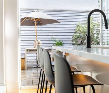 5 bedroom terraced house to rent - Photo 1