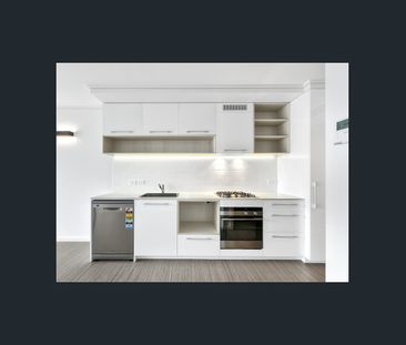 One bedroom apartment on the peninsula! Go to work on the Kitty Cat... - Photo 3