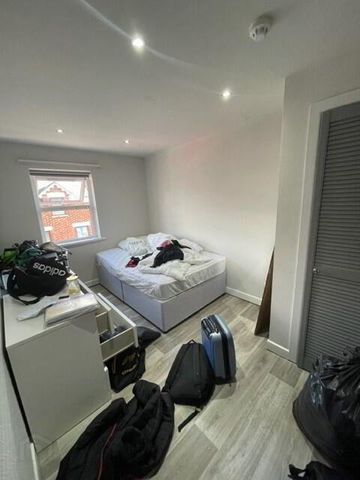 Flat 2-16b Wellesley Avenue, Belfast, BT9 6BY - Photo 5