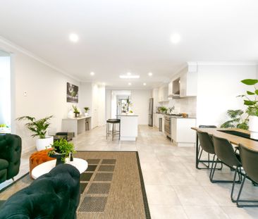 Stunning 4-Bedroom Home in Greenvale - Photo 5