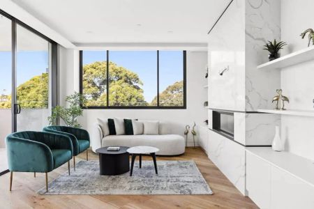 “Luxurious 2 Bedroom Penthouse with Spectacular Views in Miranda” - Photo 5