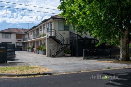 1/111 Gillies Street, Fairfield - Photo 3