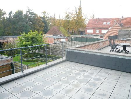 Een centraal gelegen appartement met 3 slaapkamers en terras - Photo 4