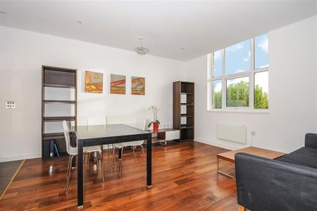 Bromyard House, Acton, Bromyard Avenue - Photo 2