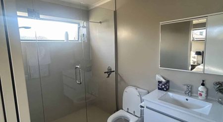 Comfortable Family Living Close to Town - Photo 4