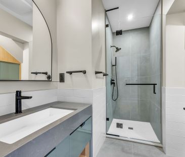 For Lease - 38 Front Street Unit# Unit # 5, Quinte West, Ontario - Photo 4