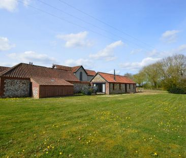 1 bedroom barn conversion to rent - Photo 3