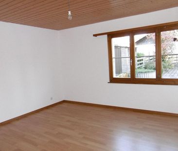 Attraktive 3.5-Zimmerwohnung EG mit Grillplatz - Photo 2