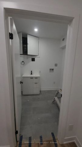 983 Dovercourt Road #Lower - Photo 5