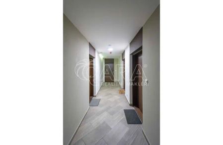 Byt 1+kk s lodžií a parkováním, Petrohradská - Vršovice - Fotografie 2