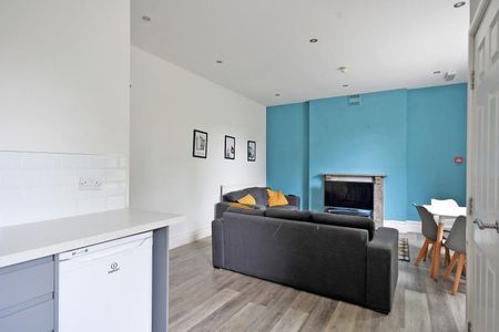 Student Apartment 5 bedroom, Broomhill, Sheffield - Photo 4