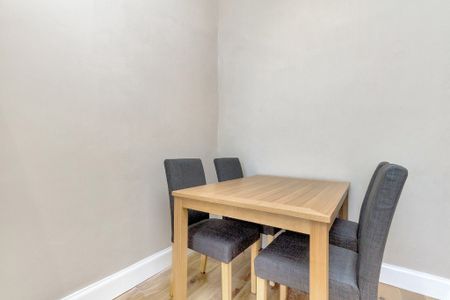 3 bedroom apartment to rent - Photo 3