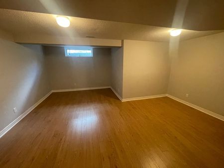 For Lease - 202 Forestglade Crescent, Hunt Club - South Keys and Area, Ontario - Photo 2