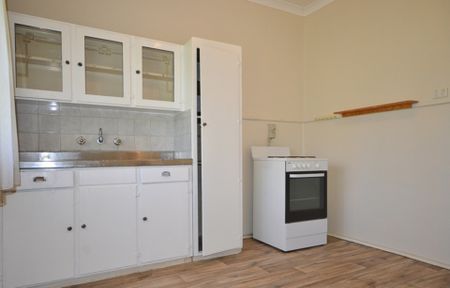 One Bedroom Unit in Convenient Mandurah Location - Photo 5