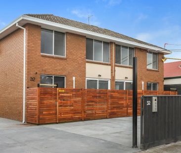 “FULLY RENOVATED IN PRIME LOCATION!” - Photo 3