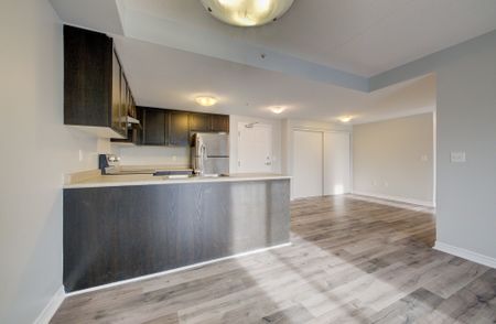 For Lease - 67 Kingsbury Square Unit# 208, Guelph, Ontario - Photo 2
