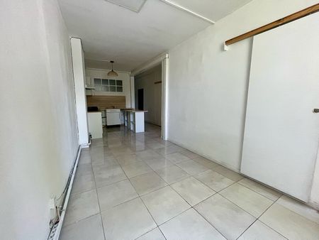 Location Appartement 2 pièces 36m² - Photo 2