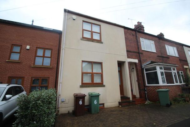 3 bedroom terraced house to rent - Photo 1