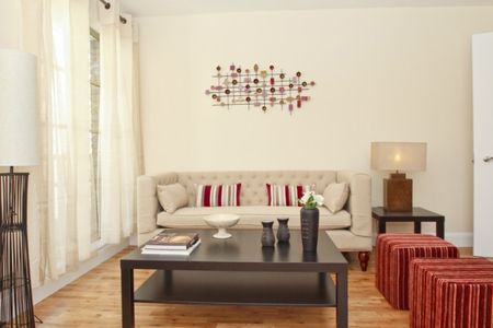 1 Bed Flat, The Circle, SE1 - Photo 2