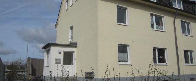 Grünes Wohnumfeld - 2-Zimmer Wohnung im Erdgeschoss in Bielefeld - Photo 1