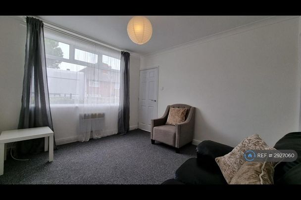 2 bedroom semi-detached house to rent - Photo 1