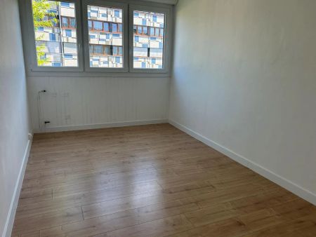 Appartement à louer 5 pièces 84.35m² - Photo 4