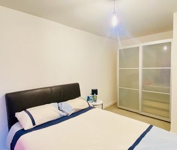 5 bedroom terraced house to rent - Photo 4