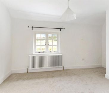 4 bedroom detached house to rent - Photo 6