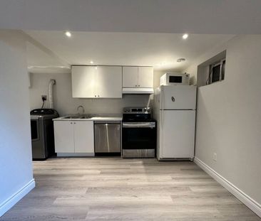 For Lease - 2406 Ventura Drive, Oakville, Ontario - Photo 5