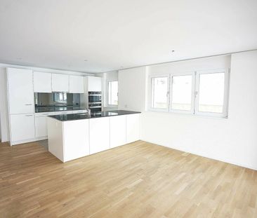 Moderne Wohnung mit Stil und Komfort - Foto 3