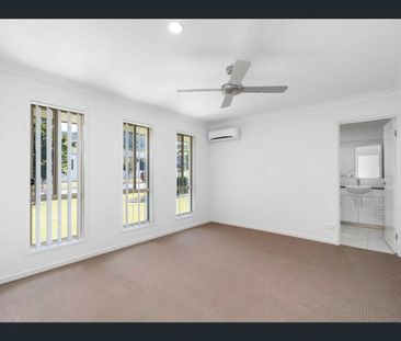 Great Family Home&comma; Great Location&excl; - Photo 3