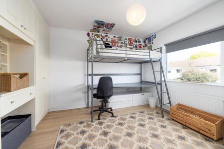 16 Clonkeen Grove Dun Laoghaire Co Dublin - Photo 4