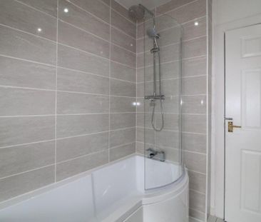 1 bedroom in a flat share to rent - Photo 6