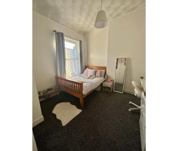 4 bedroom house to rent - Photo 2