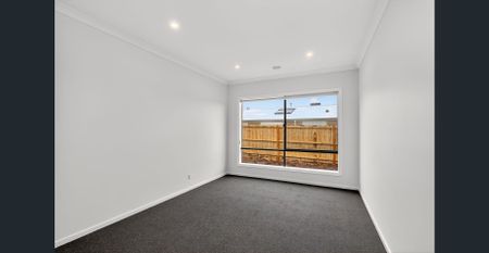 Beautiful Near New Home - Photo 5