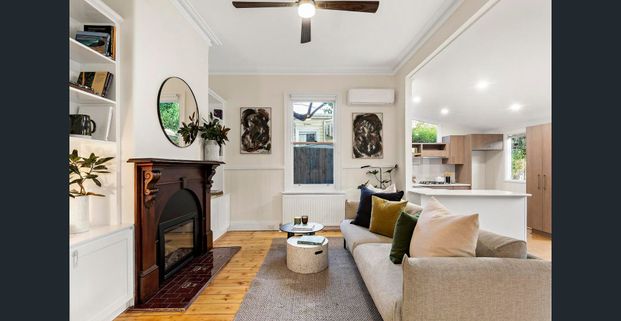 Bright and central! - Photo 1