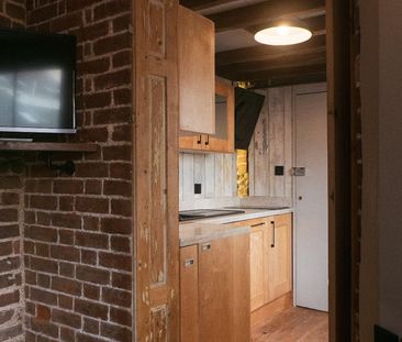 Studio Flat, Lower Rock Gardens, BN2 - Photo 1