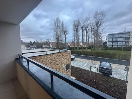 location Appartement T2 DE 45.74m² À PLAISIR - Photo 5