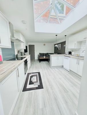 Room in a Shared House, Humber Avenue, CV1 - Photo 1