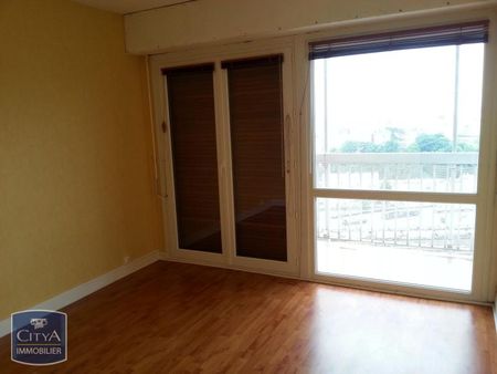 Location Appartement 3 pièces 62m² POITIERS 86000 - Photo 2