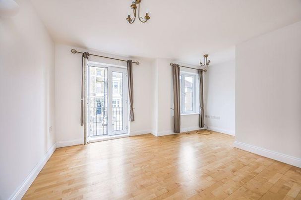 4 bedroom townhouse to rent - Photo 1