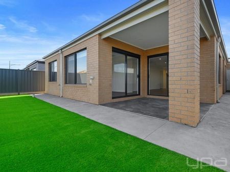 Your Dream Rental in Strathtulloh - Photo 2