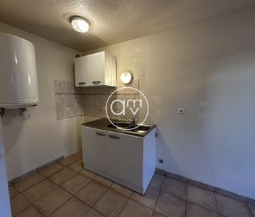 Location Appartement 2 pièces 29m² LA SEYNE SUR MER 83500 - Photo 3
