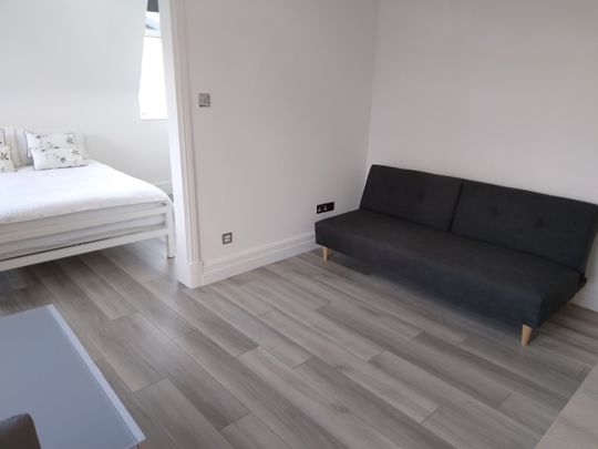1 Bed Flat, Marble Arch Appartments, W1H - Photo 1