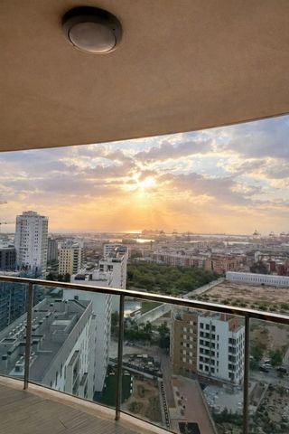 3 room luxury Flat for rent in Valencia, Spain - Photo 2