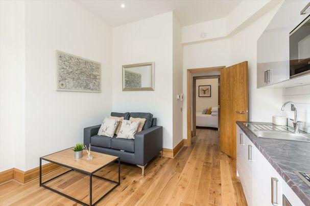 1 Bed Flat, St Johns Road, TW9 - Photo 1