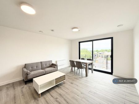 1 bedroom flat to rent - Photo 2