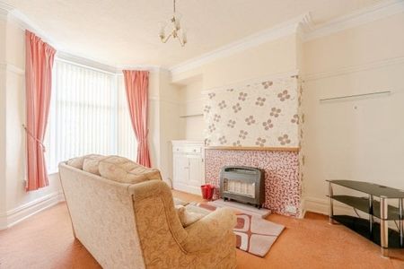 St Matthew Street, Burnley, BB11 4LF - Photo 2